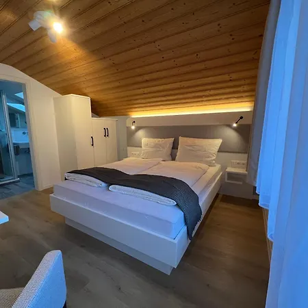 Haus Luise Πανσιόν 3*